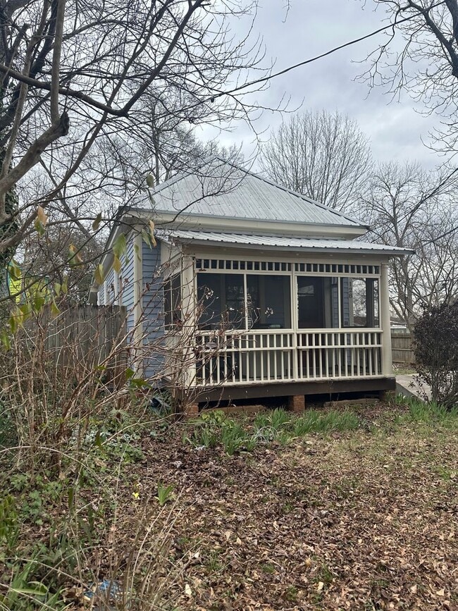 Shotgun Home in the Boulevard Neighborhood - Move in date June 1st, 2026 - Shotgun Home in the Boulevard Neighborhood - Move in date June 1st, 2026