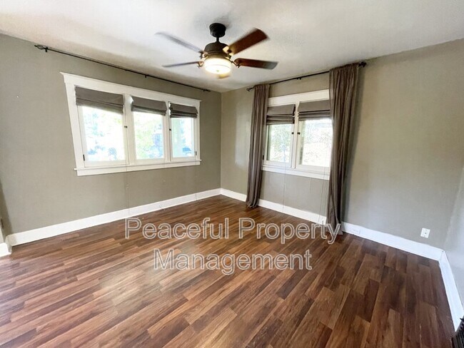 Foto del edificio - 727 E Stratford Ave