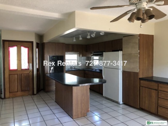 Foto del edificio - 2121 7th Ave N