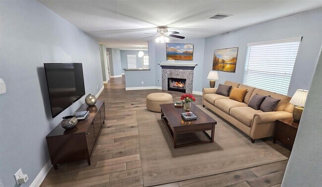 Building Photo - 6310 Macquarie Dr