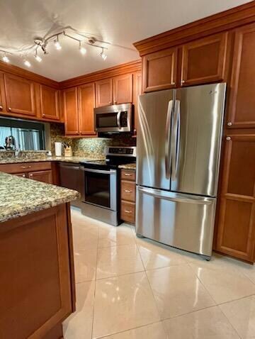 Building Photo - 101 Pinecrest Cir