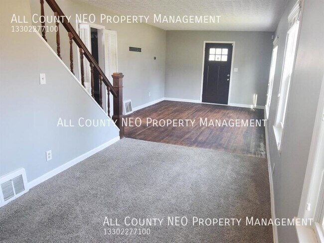 Building Photo - Beautiful and Spacious Cape Cod in Cuyahog...