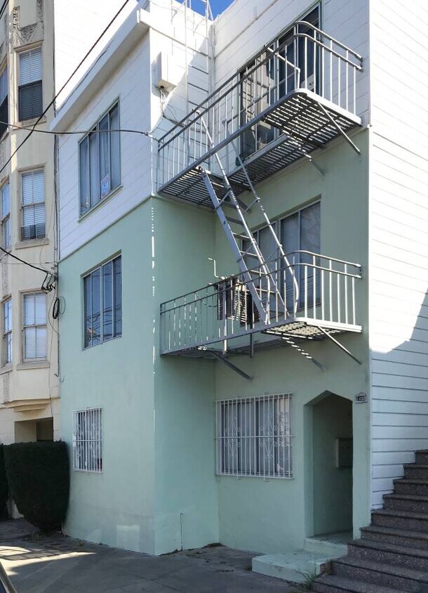 Primary Photo - 1450 7th Ave