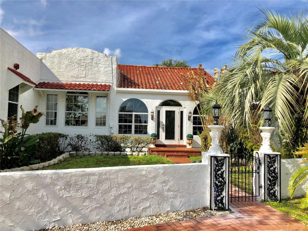 Foto principal - 815 Lake Jessie Dr