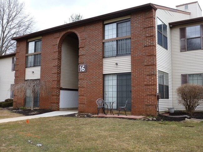 Building Photo - 16-8 Sacramento Ct