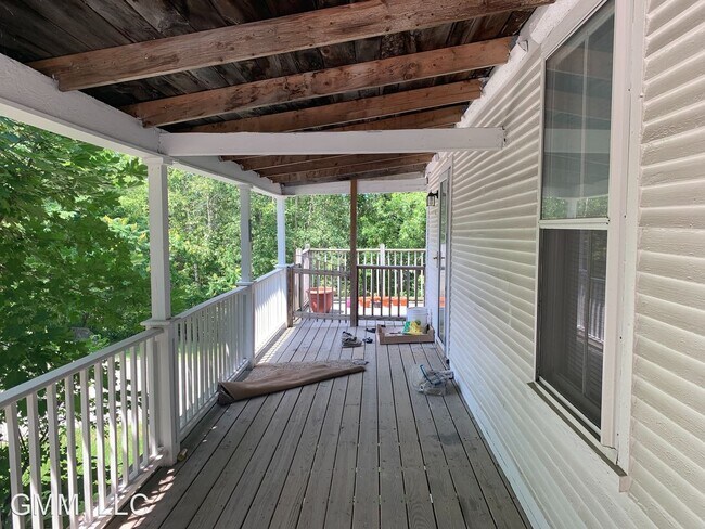 Building Photo - 2 br, 1 bath House - 491 Maple St