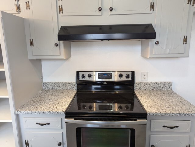 Foto del edificio - 1916 Graham Ave