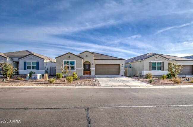 Building Photo - 5267 E Diatomite Dr