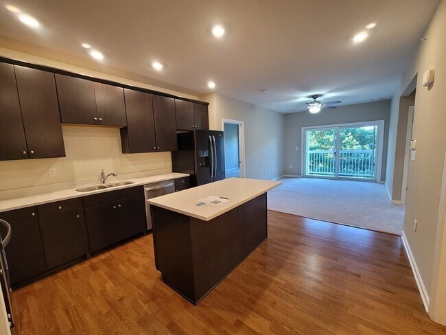 Building Photo - 70 Trotter Rd