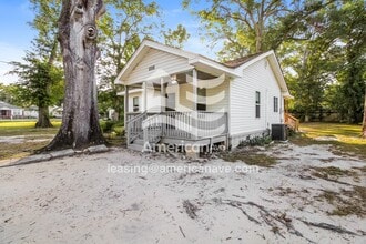 Building Photo - 2208 Ervin St
