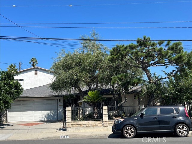 Foto del edificio - 8853 Longden Ave