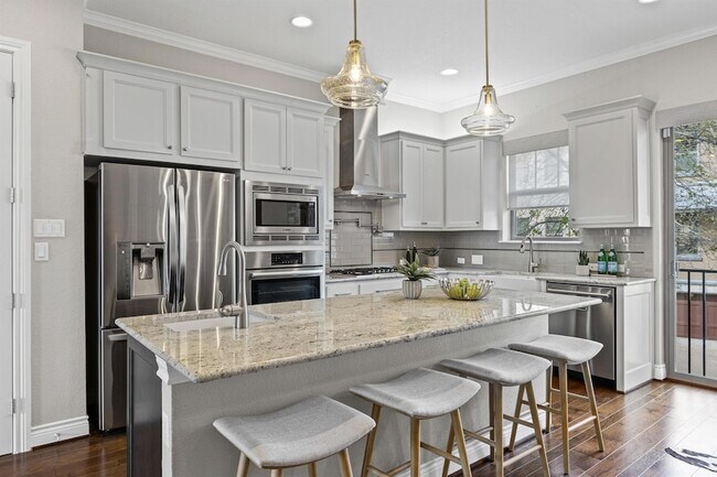 Foto del edificio - 1112 Highknoll Ln