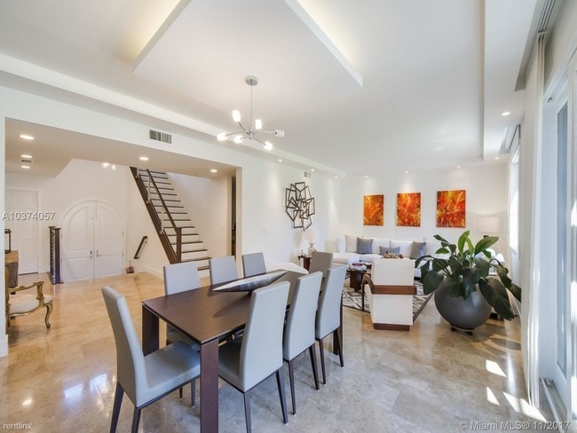 Building Photo - 13630 Deering Bay Dr