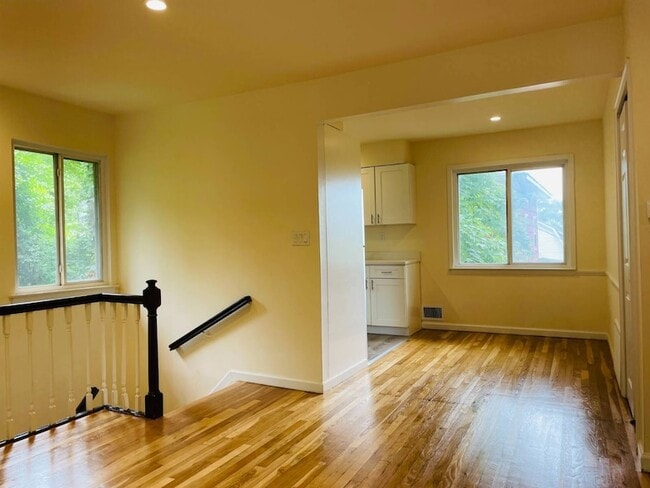 Photo - 26 Elm Ave Apartment