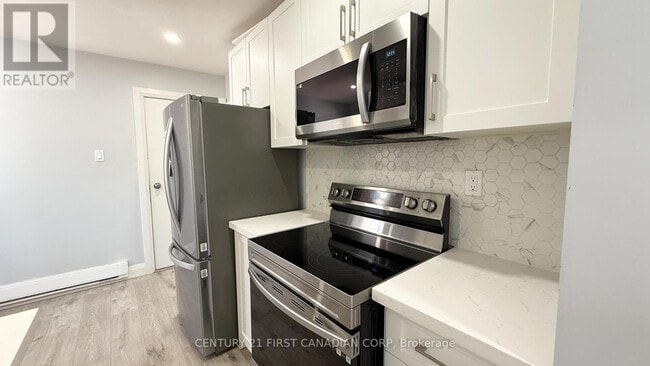 Building Photo - 17 Carfrae Crescent