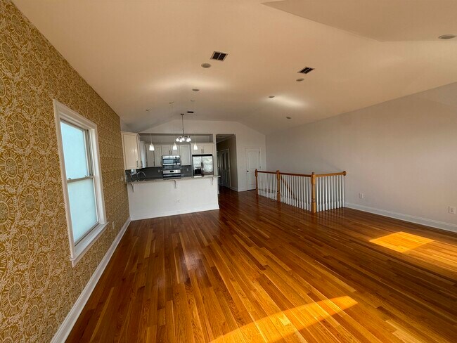 Foto del edificio - 398 Cator Ave