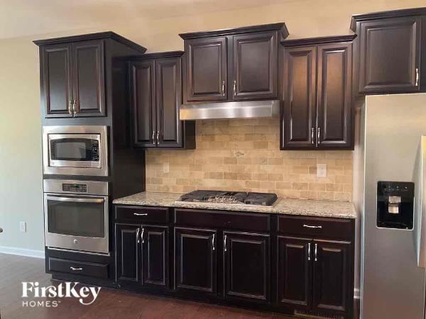 Foto del edificio - 2104 Aringill Ln