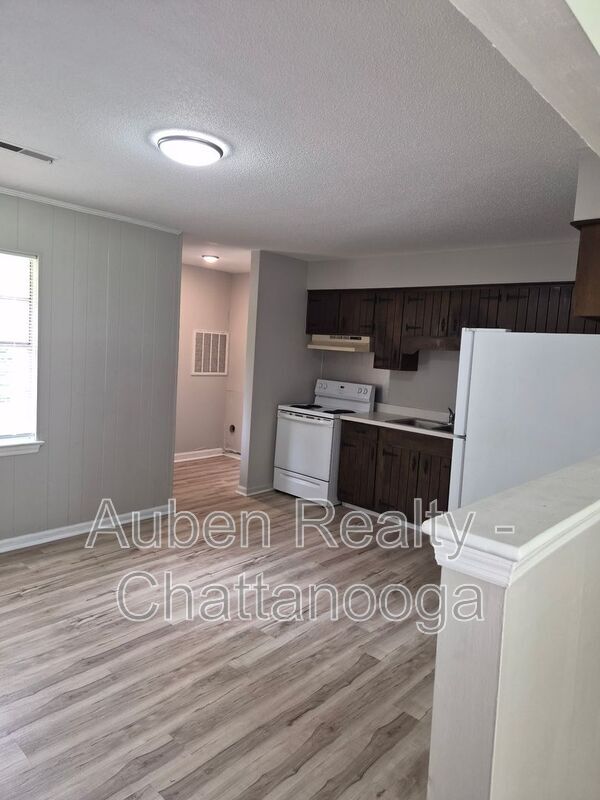 Building Photo - 4203 Davis Ln