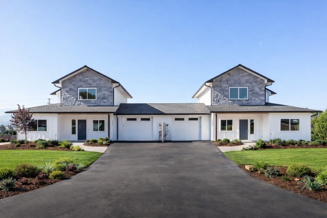 Building Photo - 1769 Grant Rd