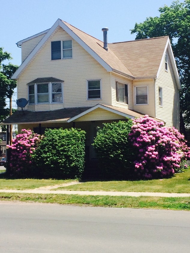 355 Savin Ave, West Haven, CT 06516 Apartments in West Haven, CT