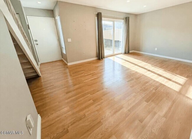 Building Photo - 28713 Conejo View Dr
