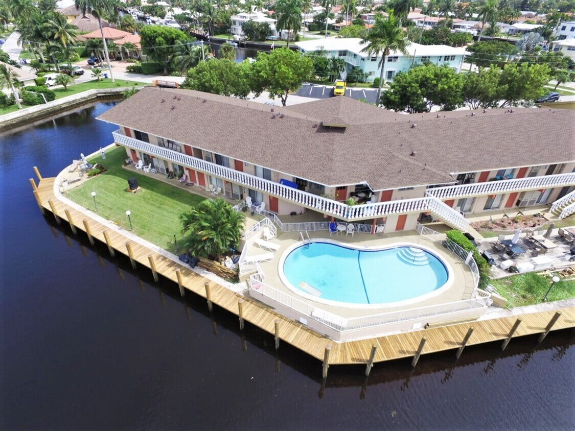 Pompano Harbor Apartment Homes 811831 SE 22nd Ave Pompano Beach, FL
