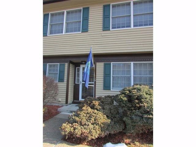 Building Photo - 35 Wintergreen Ct