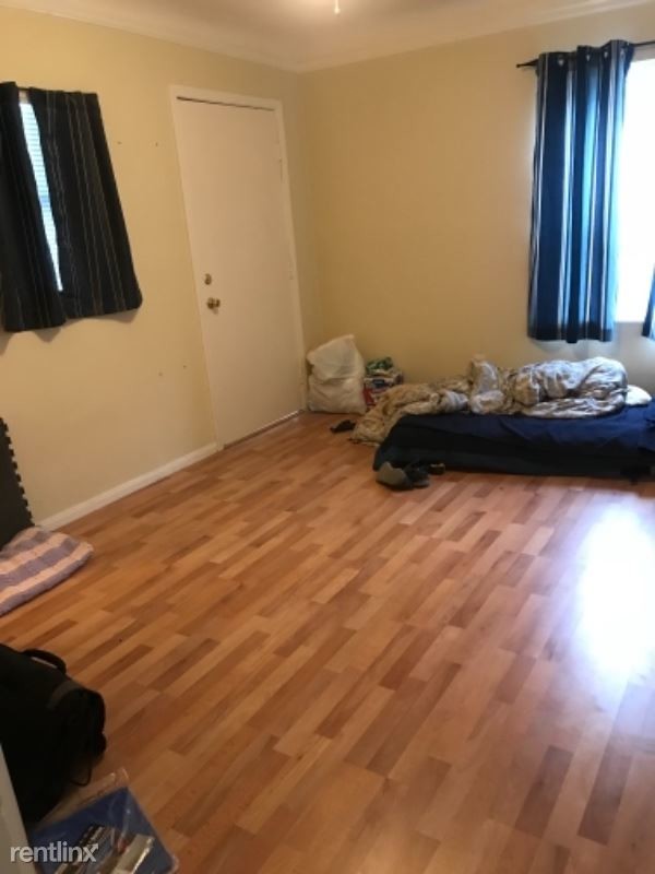 Building Photo - 931 W Elberon Ave