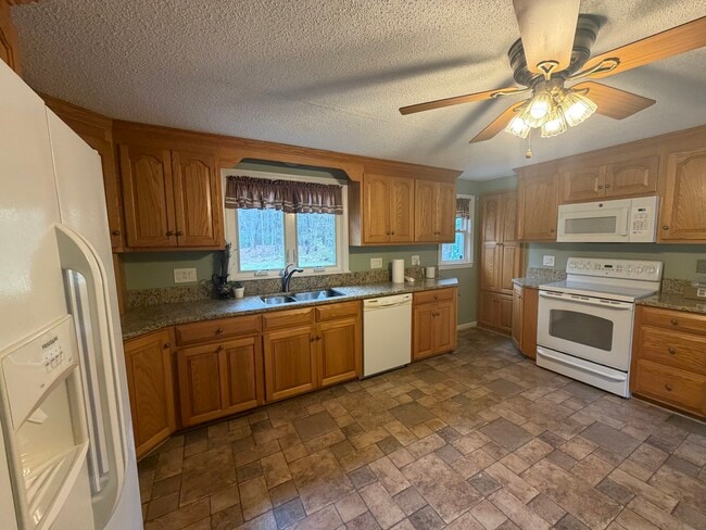 Foto del edificio - 131 Wells Rd