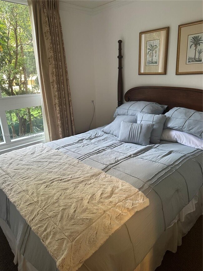 Foto del edificio - 2951 S Bayshore Dr