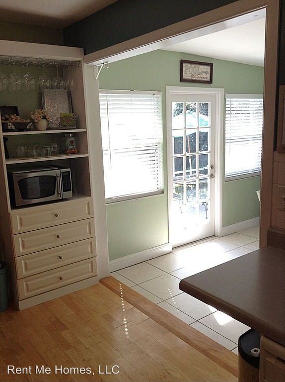 Foto del edificio - 419 Oak Park Cir