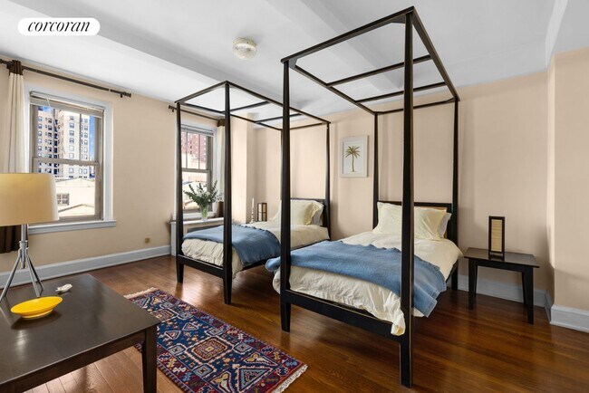 Foto del edificio - 136 Waverly Pl