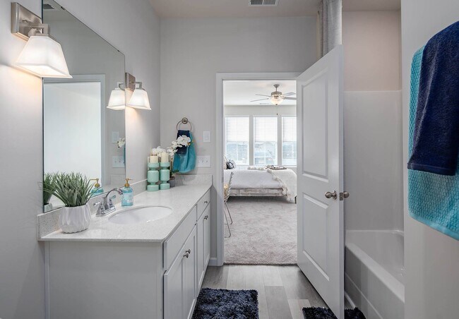 Foto del edificio - Crest at Burkitt Ridge Apartments