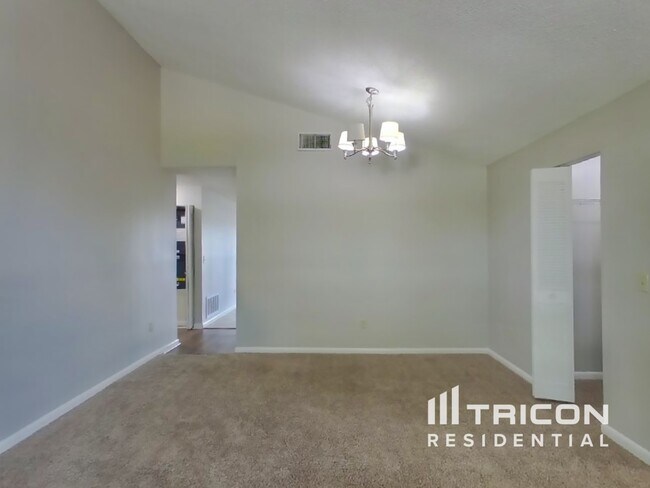 Foto del edificio - 11650 White Horse Rd