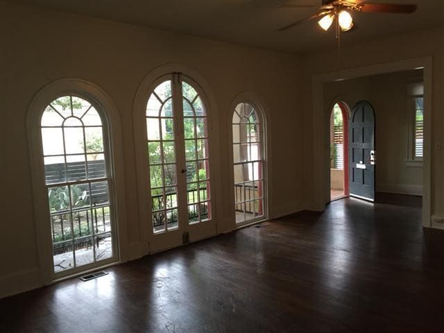 Foto del edificio - 2813 Salado St