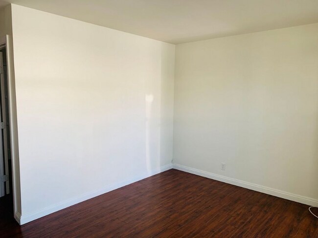 Foto del edificio - 1410 S Sycamore St