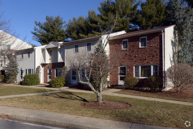 Building Photo - Crystal Village