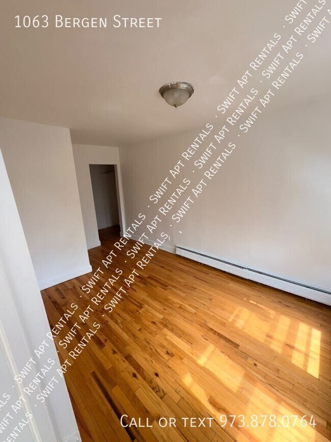 Building Photo - 1063 Bergen St