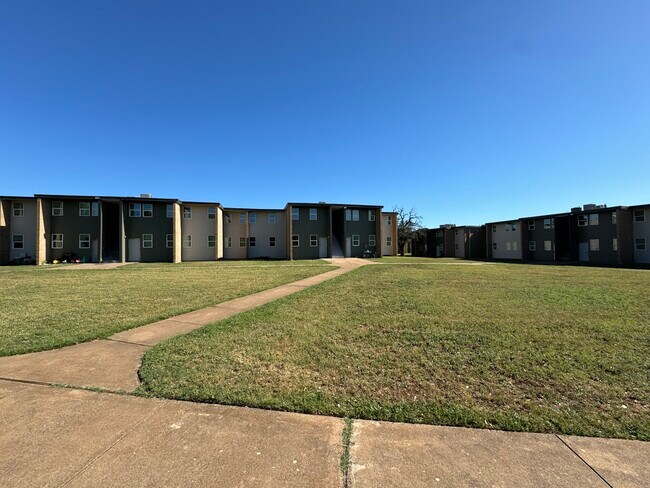 Foto del edificio - Belle Oaks Apartments