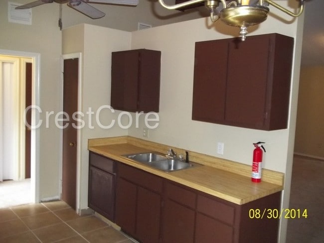 Building Photo - 5704 Ballenmoor Dr