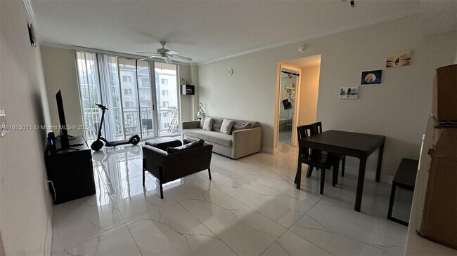 Foto del edificio - 2665 SW 37th Ave