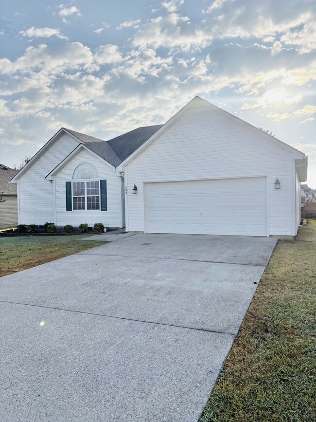 Building Photo - 409 Cedar Hollow Dr