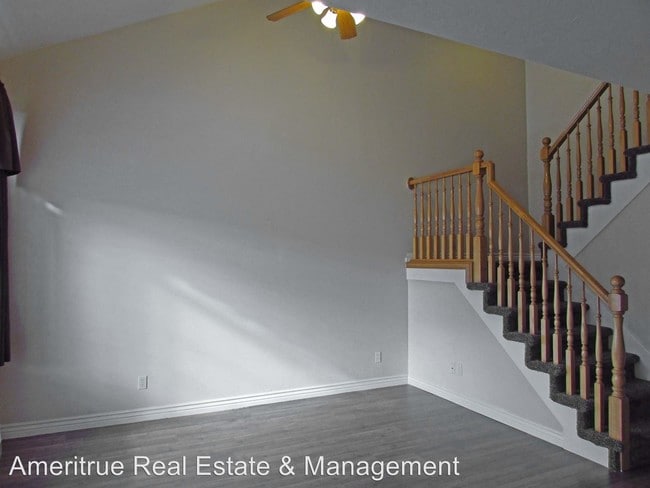 Building Photo - 219 Majestic Meadows Dr