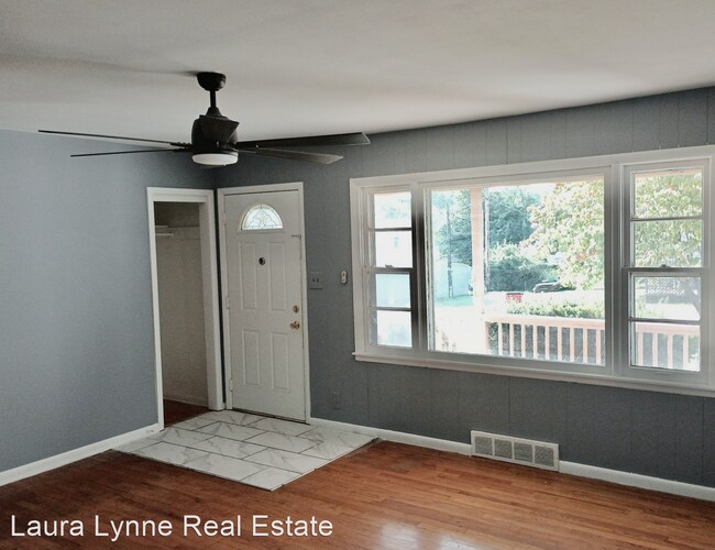 Building Photo - 3 br, 1 bath House - 1018 E Hayward Ave