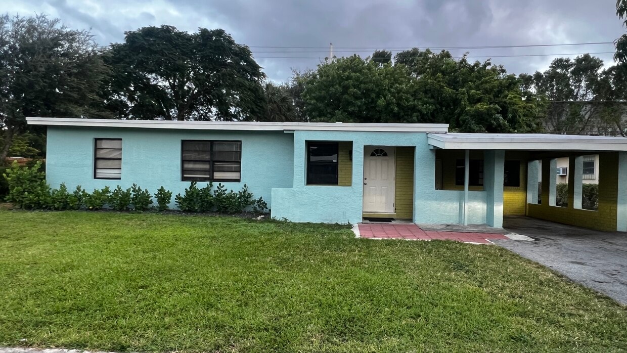 Photo - 3610 NW 1st Ct (Fort Lauderdale, FL)