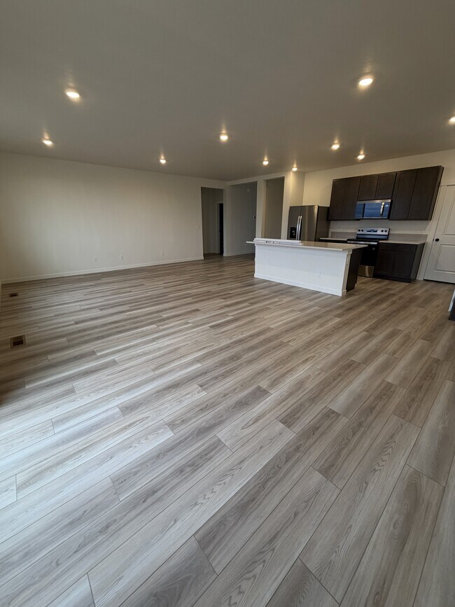 Foto del edificio - 7898 E Hilton Head St