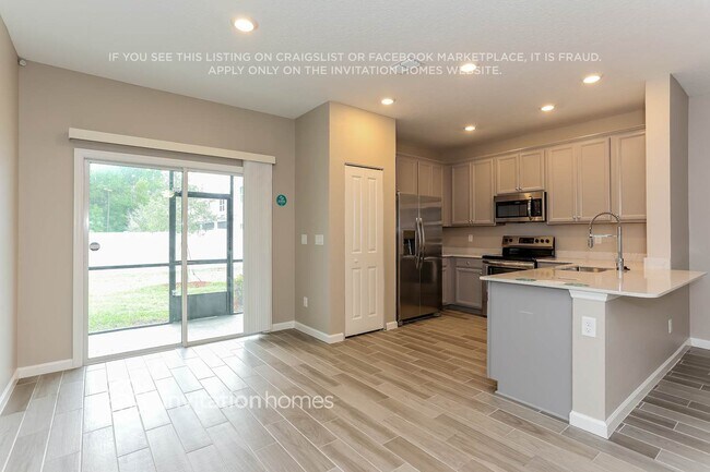 Building Photo - 13304 Shore Grass Dr