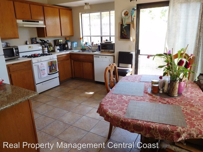 Foto del edificio - 1310 White Clover Ln