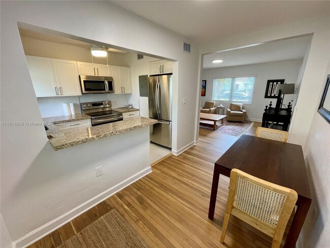 Building Photo - 5531 SW 78th St