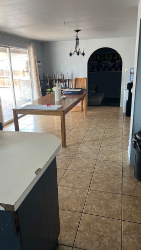 Foto del edificio - 816 N Evelyn Dr